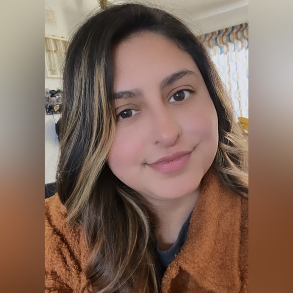 Meet your Posher, Salina - Picture 2 of 5